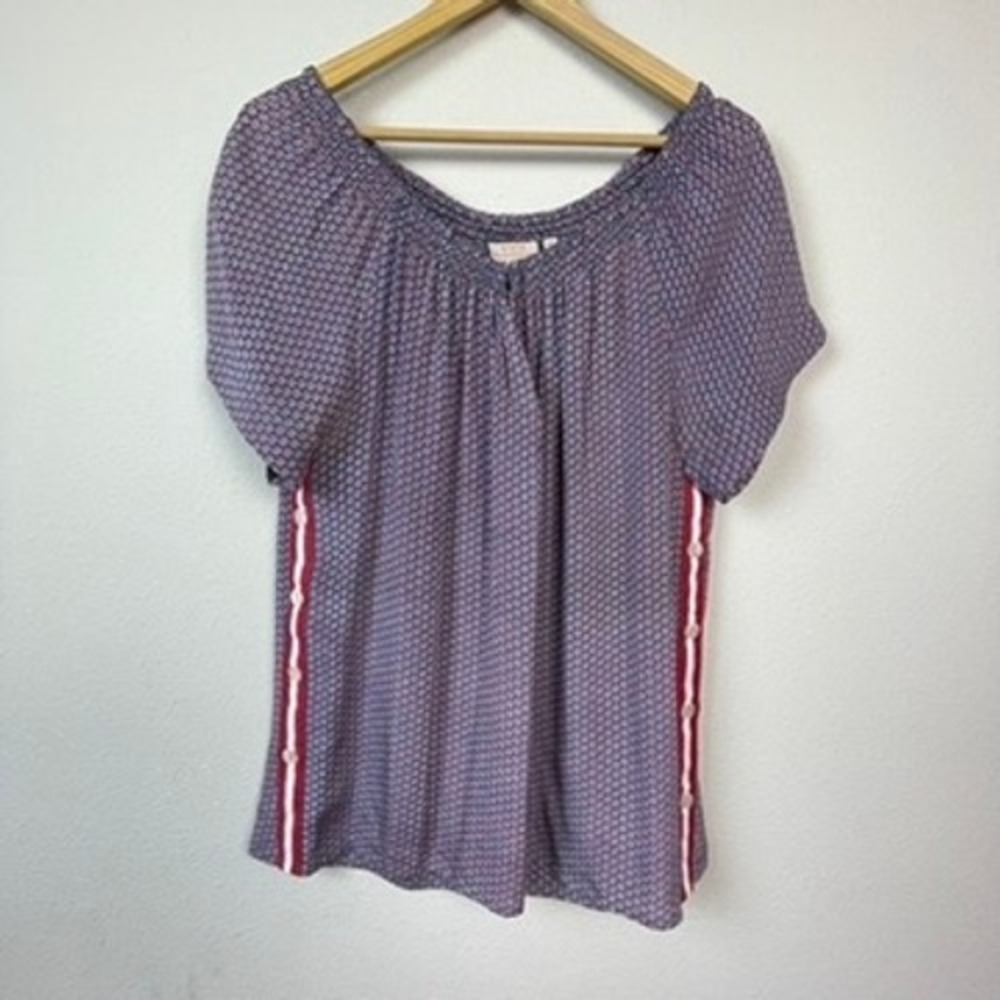 Rungolee Ditsy Floral Smocked Blouse Women XS Blue Red Oversized Button Detail